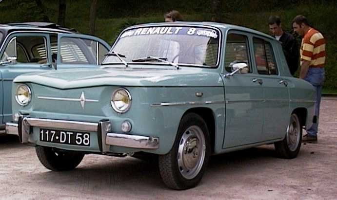 Renault-r8.jpg