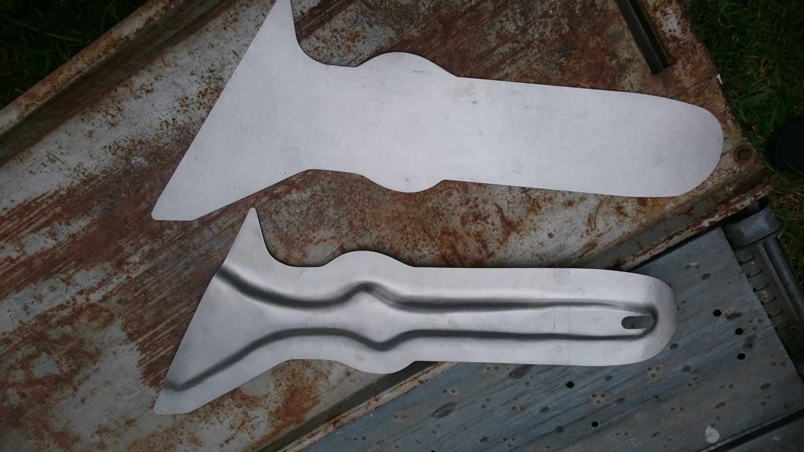 goulotte R8.jpg goulotte R8.jpg