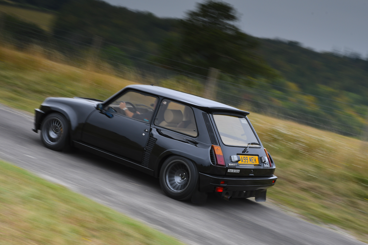 Classic & Sports Car – Renault 5 Turbo 2 _88.png