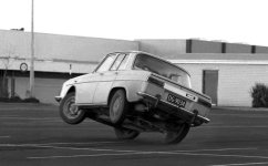 renault8.jpg