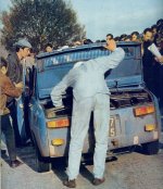 Capot ouvert-02.JPG Capot ouvert-02.JPG