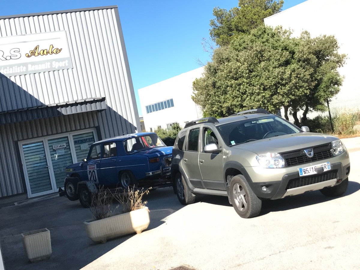 Remorque porte voiture avec un plateau de 4x2m pour un PTAC de 1600kg