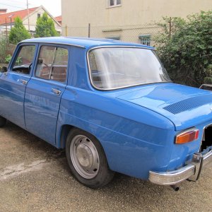 Renault 8 S 009