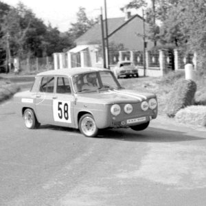 1977-Course de cote de Méréville .jpg